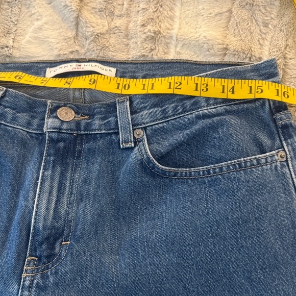 Vintage Tommy Hilfiger Classic Blue Jeans - Picture 5 of 8